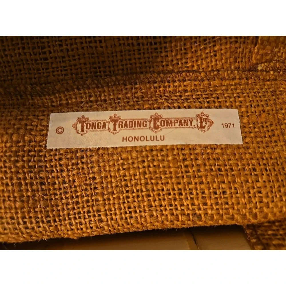 Vtg Handmade FIJI Intricate Tonga Bark Tapa Cloth Design On‎ Burlap Backing